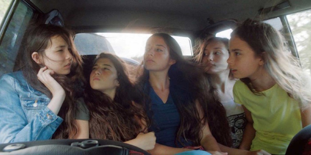 A L'ombre Des Filles Critique Le Monde Mustang de Deniz Gamze Ergüven, à l’ombre des jeunes filles en fugue (2015)